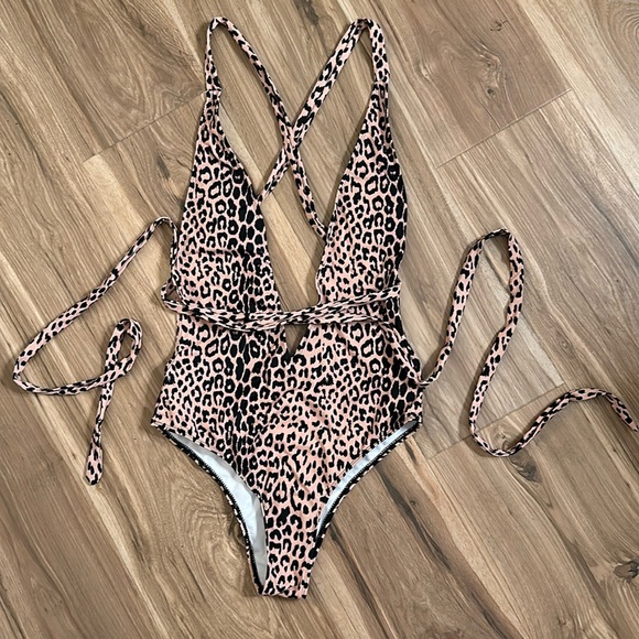Leopard Print Monokini - Size M - Picture 1 of 2